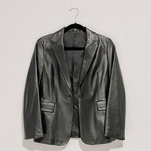 Vintage Women’s Leather Jacket